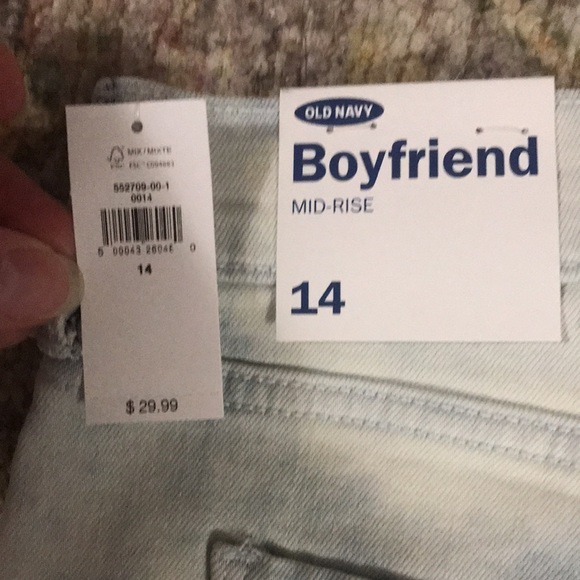 OLD NAVY *🆕NWT* BOYFRIEND SHORTS TIE-DYE MID-RISE SIZE 14 - Picture 3 of 5